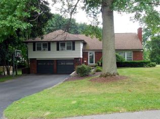 1 Calgary Ln, Binghamton, NY 13901