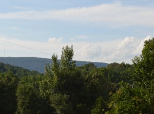 10117 Lovell Rd, Soddy Daisy, TN 37379