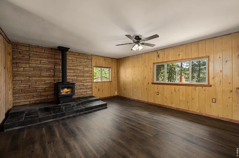 2 bed, 1960 sqft, $1,900 — Photo 3