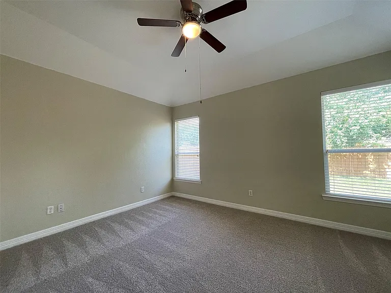 5811 Ranch Riata Ct — Photo 29