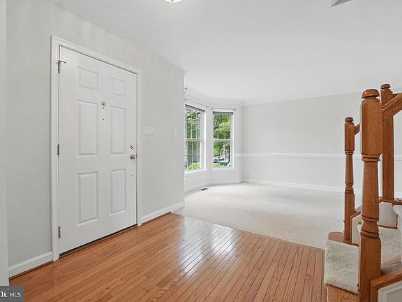 4th image of 538 Colony Ct