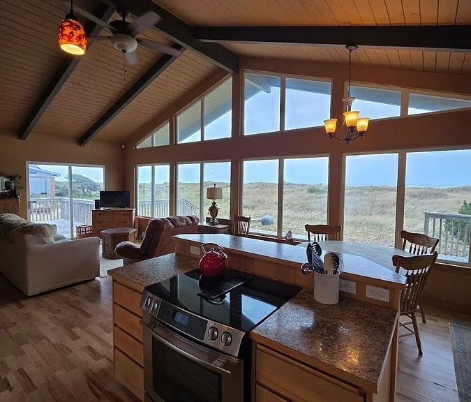 1902 NW Oceania Dr — Photo 15