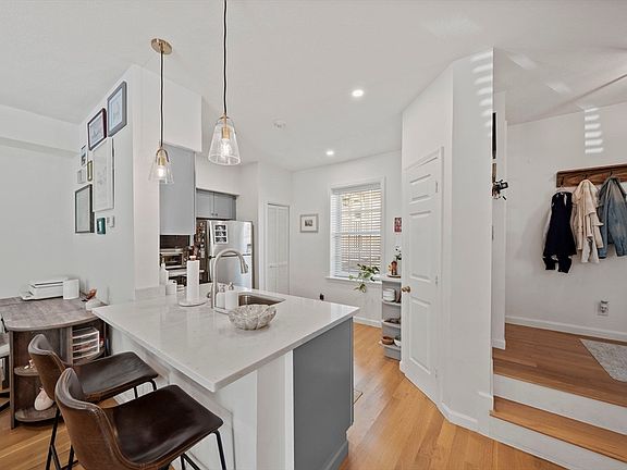 4th image of 111 Bradford Commons Ln Unit 111