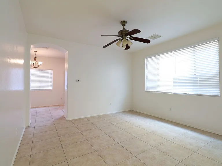1696 W Blue Horizon St — Photo 6