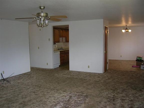5th image of 1550 Margie St