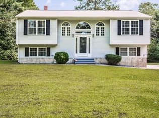 3 Laurel St, Hubbardston, MA 01452