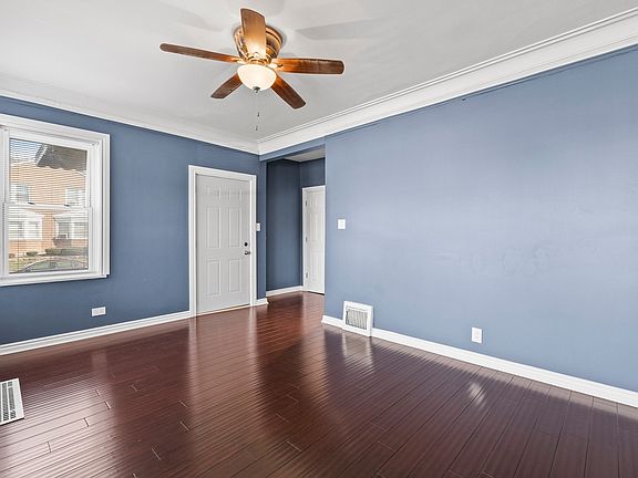 3rd image of 1757 N McVicker Ave
