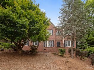 20 Dianthus Dr, Asheville, NC 28803