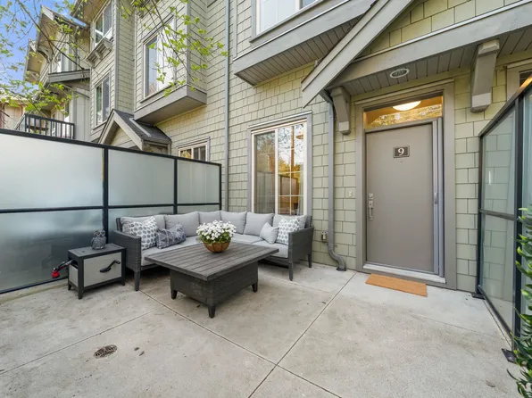433 Seymour River Pl #9, North Vancouver, BC V7H 0B8