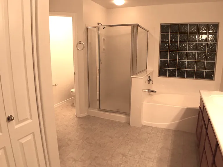17584 W Acacia Ct — Photo 33