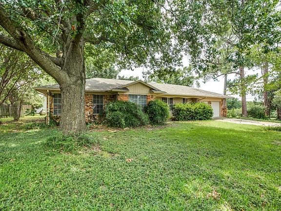 Beautiful trees all over the property!