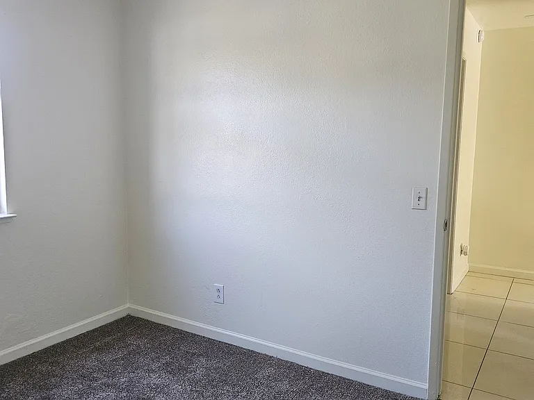 127 Villa Ct #6 — Photo 34