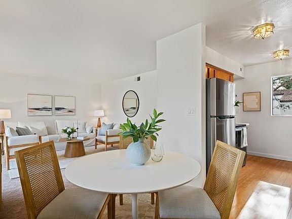 3rd image of 1070 Miramonte Dr #41A