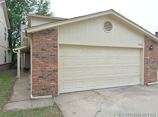 12922 E 28th Pl, Tulsa, OK 74134