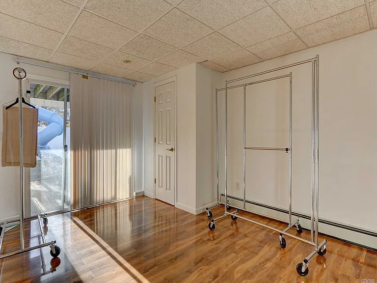 275 Evergreen Ave #1 — Photo 5