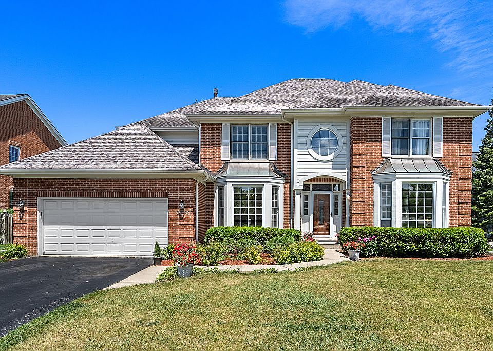 1st image of 3318 Glenlake Dr