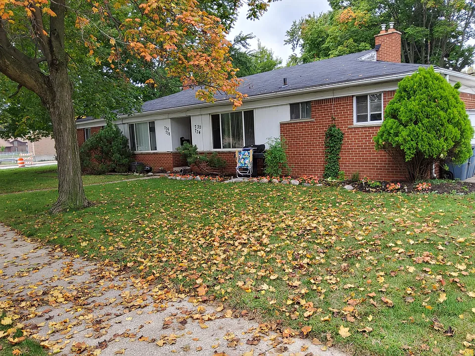 734 Wlincoln #4
