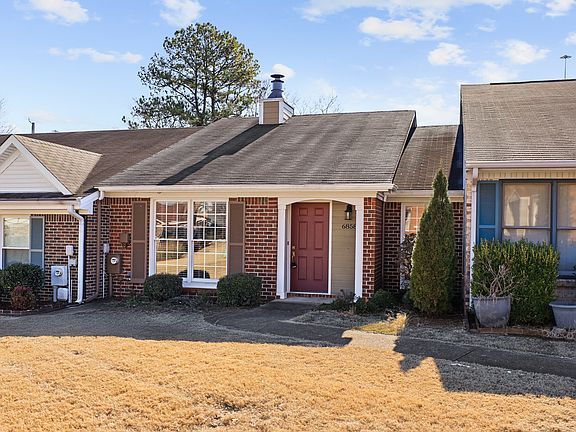 2nd image of 6858 Steeplechase Dr NW