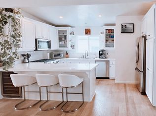 1230 2nd St, Hermosa Beach, CA 90254