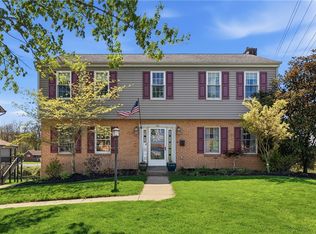 540 Robin Dr, Pittsburgh, PA 15220