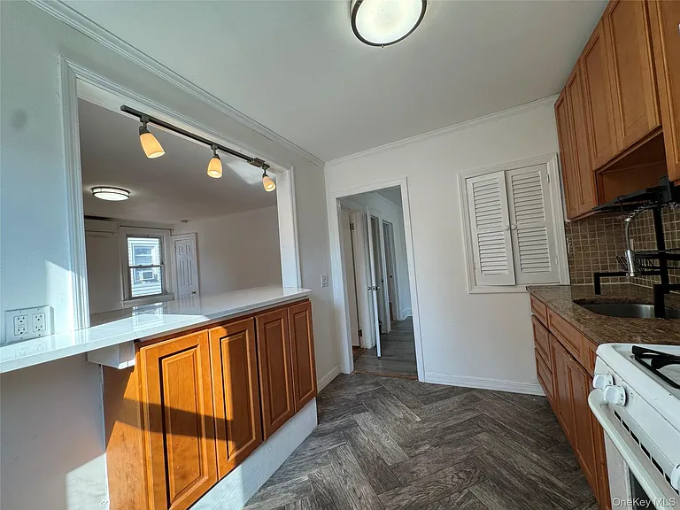 267 Plainfield Ave #2F — Photo 11