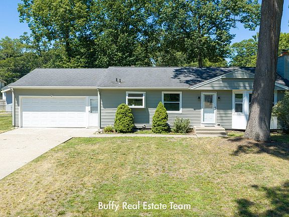 2nd image of 2160 Garland Dr