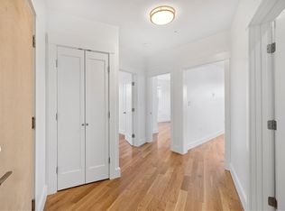 406 Columbia St #3, Cambridge, MA 02141