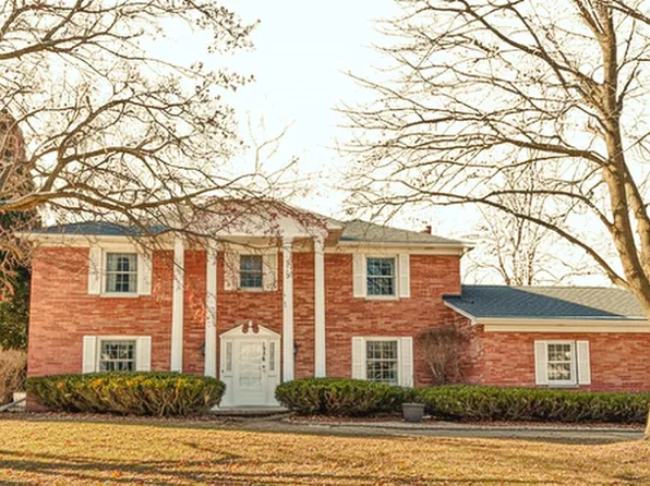 1326 S Summer Range Rd, De Pere, WI 54115