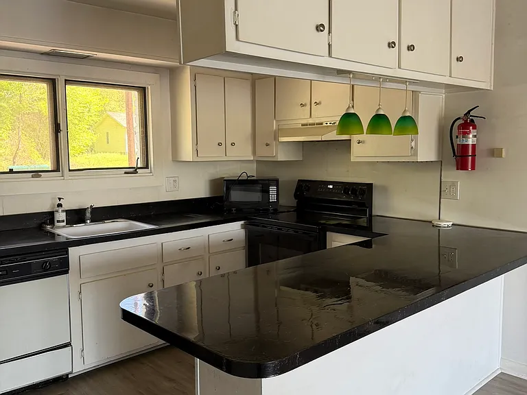 202 S Shore Dr #A — Photo 4
