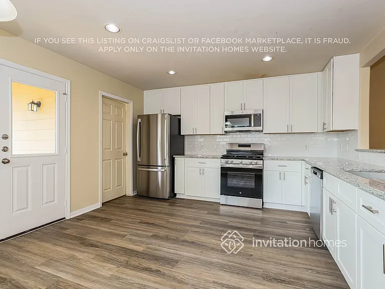 914 Doubletree Glen Dr — Photo 7