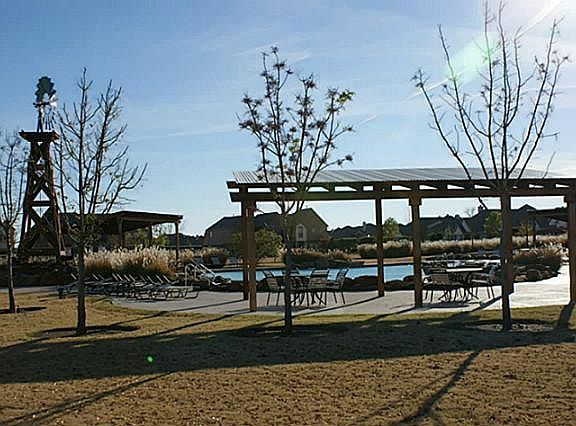 5th image of 4804 Lasso Ln
