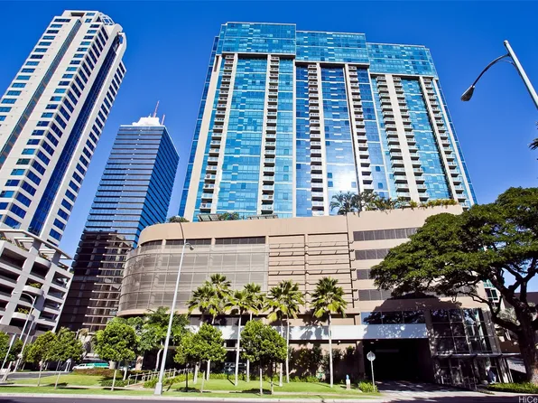 1200 Queen Emma St APT 1706, Honolulu, HI 96813