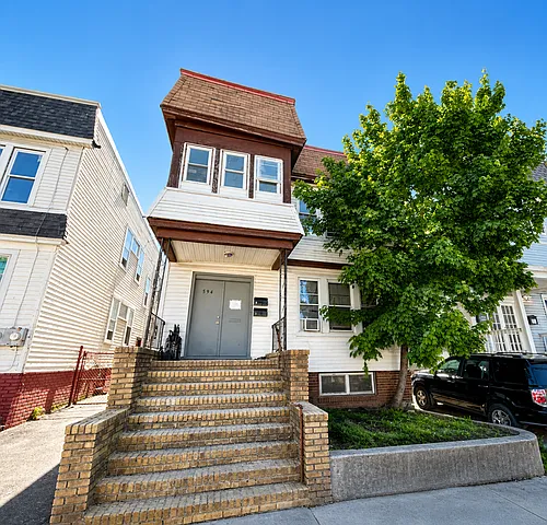 594 S 19th St #2 Photo 1