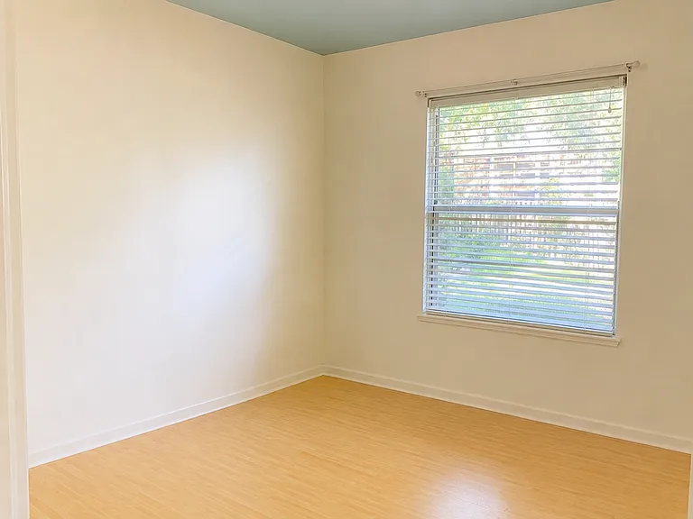 4700 Glenhaven Cir — Photo 20