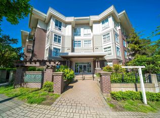 13555 Gateway Dr #402, Surrey, BC V3T 0B5