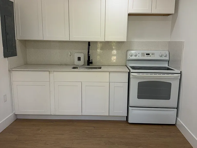 441 NW 135th Way — Photo 3