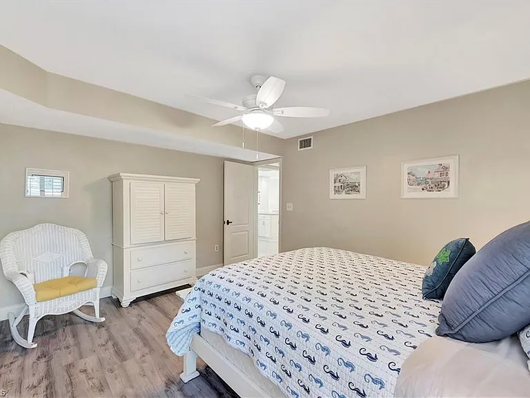 6131 Pelican Bay Blvd #7 — Photo 18
