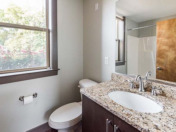 4th image of 1125 Bainbridge St APT 12