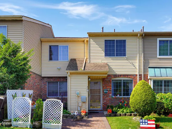 32 E Franklin Ln APT D, Staten Island, NY 10306
