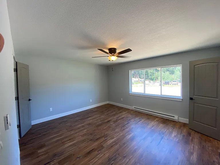 520 W 4th St — Photo 10