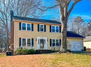 206 Manassas Dr, Simpsonville, SC 29681