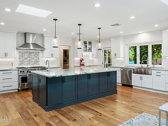 2nd image of 501 W MCLELLAN Boulevard