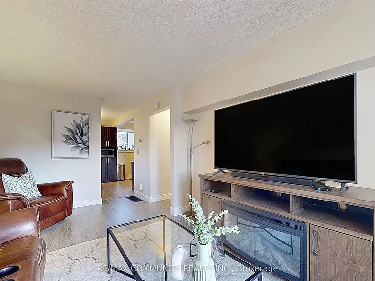 55 Collinsgrove Rd #212 — Photo 2