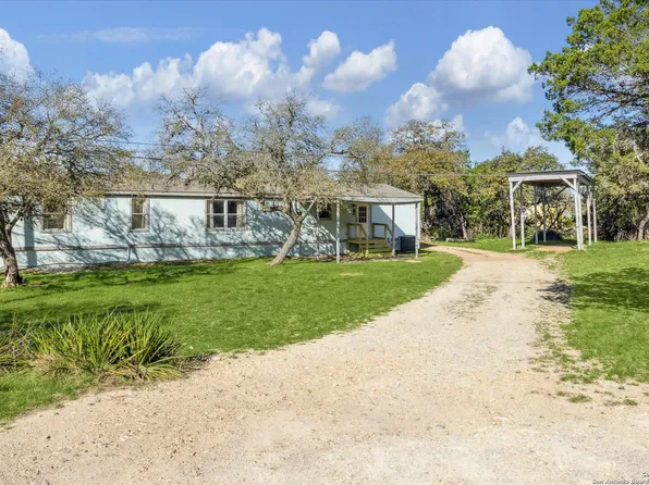 1126 Glenn, Canyon Lake, TX 78133