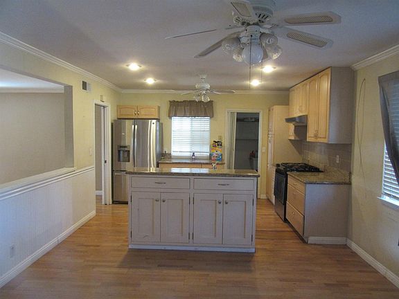 5th image of 23818 Prospect Valley Dr