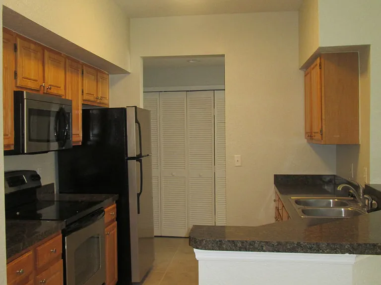 5957 Westgate Dr #1912 — Photo 4