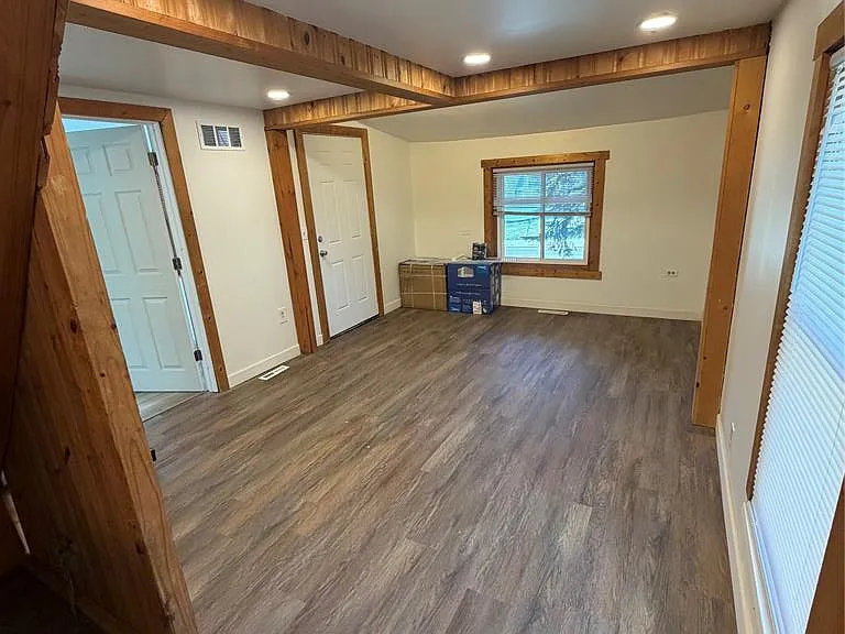 31 Heights Rd — Photo 4