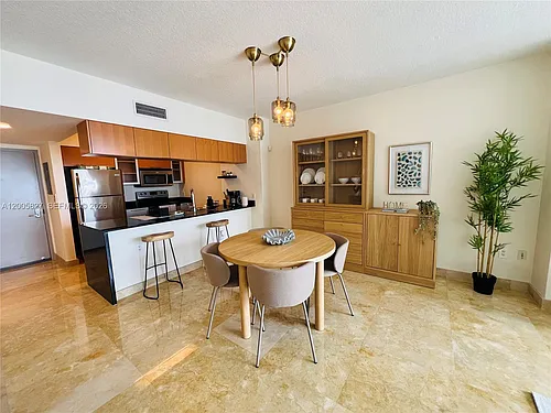 1750 N Bayshore Dr #2511 Photo 1