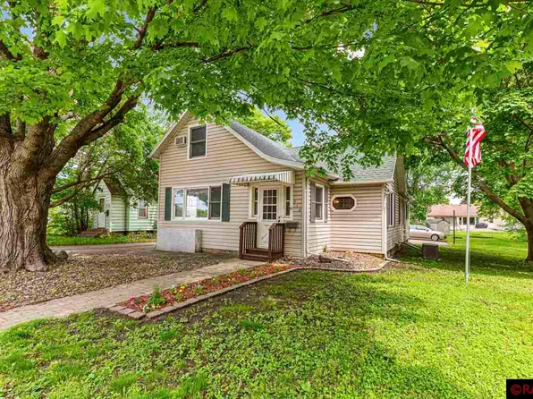 912 State St N, Waseca, MN 56093
