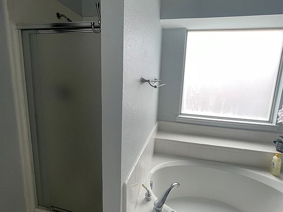 5th image of 7916 Country Ridge Ln